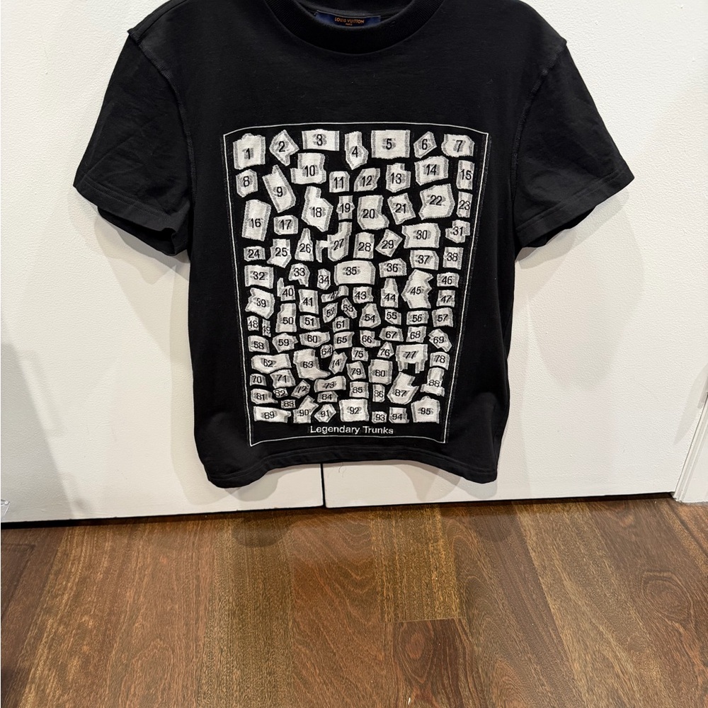 Louis Vuitton Legendary trunks t shirt size x small